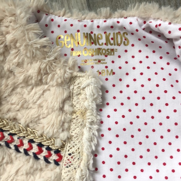 GENUINE KIDS  from OSHKOSH Fuzzy Vest size 12m-18m - Picture 3 of 9